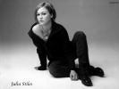 Julia stiles